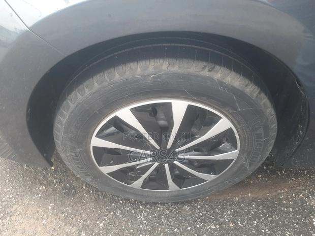 Toyota Corolla 2015 Gray
