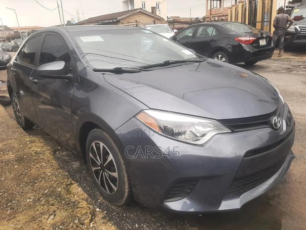 Toyota Corolla 2015 Gray