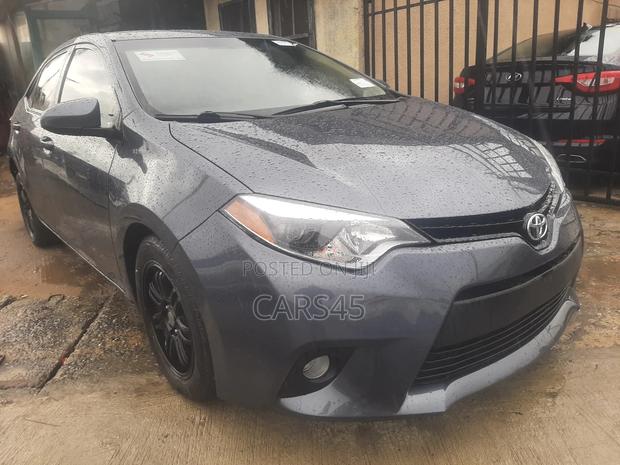 Toyota Corolla 2015 Gray