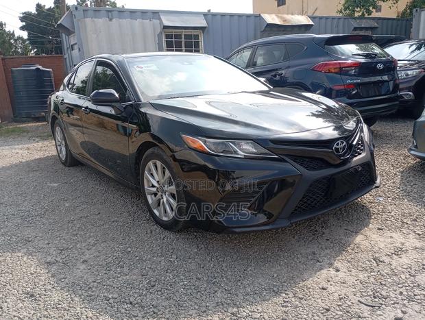 Toyota Camry 2018 Black