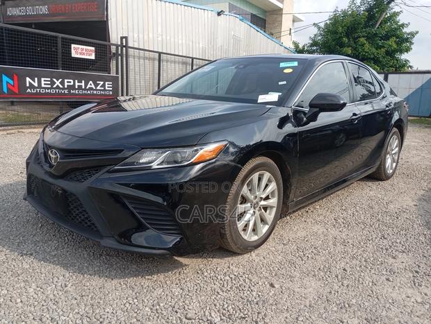 Toyota Camry 2018 Black
