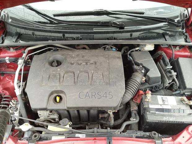 Toyota Corolla 2015 Red