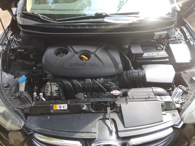 Hyundai Elantra GLS Sedan FWD (1.8L 4cyl 6A) 2013 Black