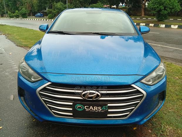 Hyundai Elantra 2017 Blue
