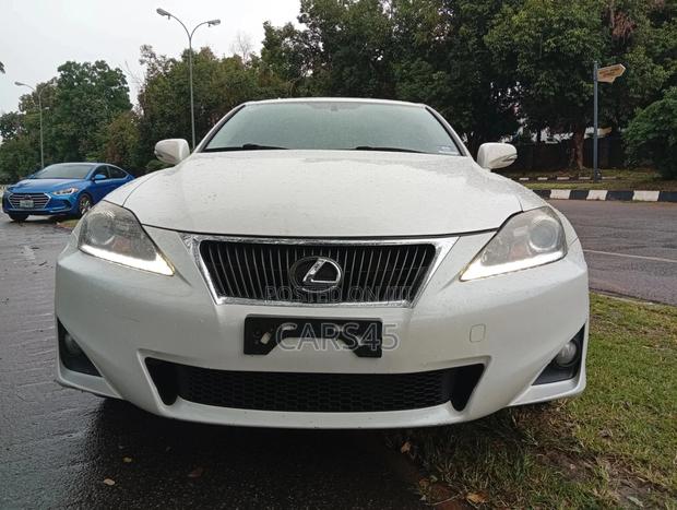 Lexus IS 2013 White