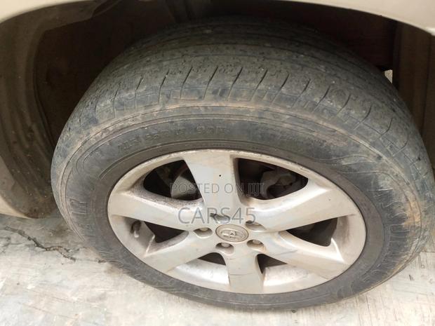 Toyota RAV4 2006 Gold