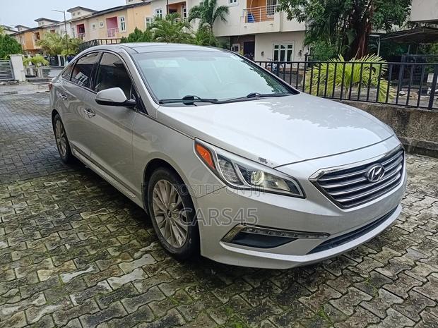 Hyundai Sonata Limited w/Brown Leather PZEV 4dr Sedan (2.4L 4cyl 6A)