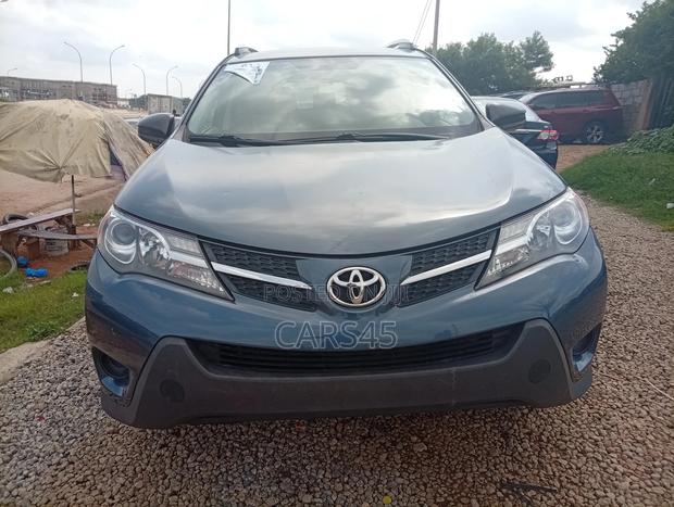 Toyota RAV4 2013 Blue