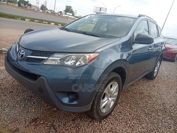 Toyota RAV4 2013 Blue
