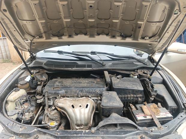 Toyota Camry 2007 Gold