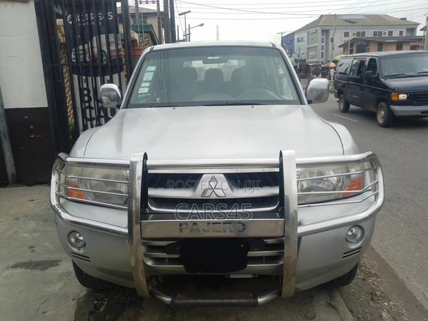 Mitsubishi Pajero 2005 Silver