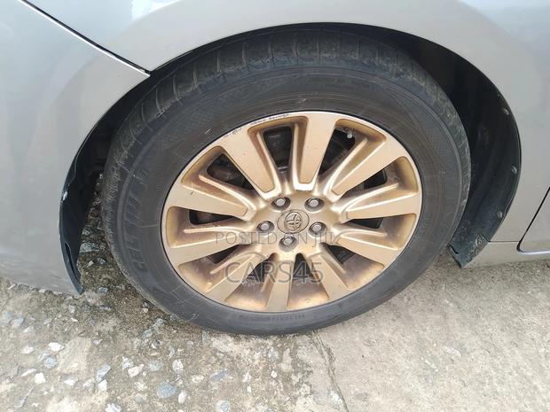 Toyota Sienna 2012 Gray