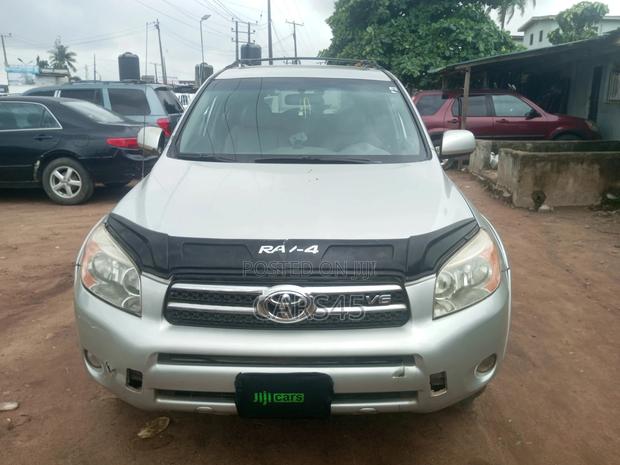 Toyota RAV4 4x4 2009 Silver