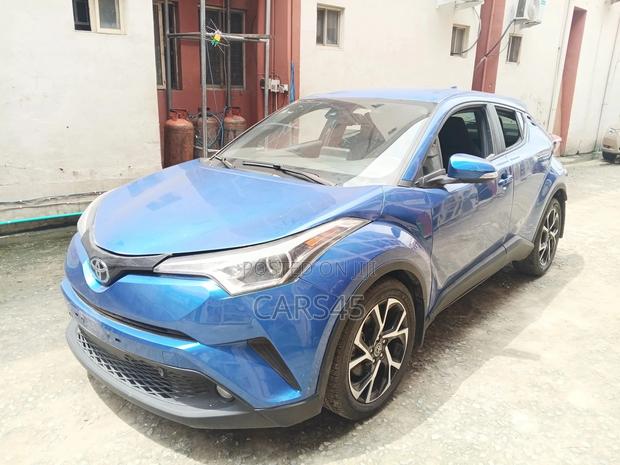 Toyota C-HR 2019 Blue