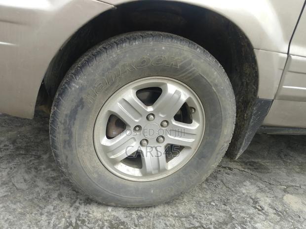 Honda Pilot 2004 Gray