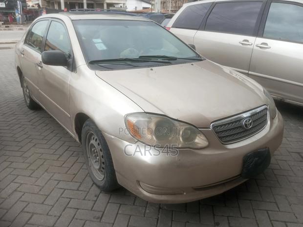 Toyota Corolla 2007 Gold