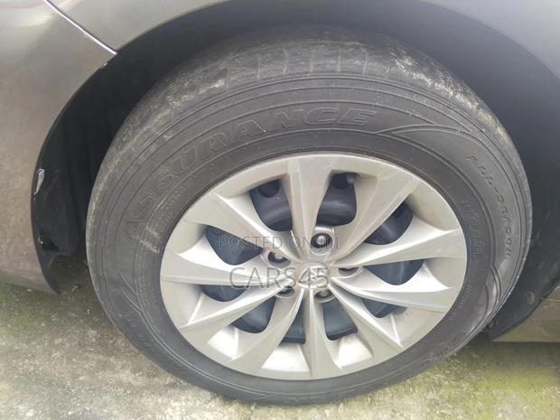 Toyota Camry 2015 Gray