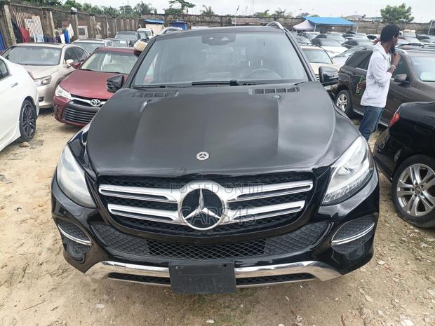 Mercedes-Benz GLE-Class 2018 Black