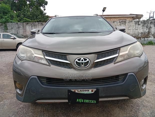 Toyota RAV4 LE 4dr SUV AWD (2.5L 4cyl 6A) 2015 Gray