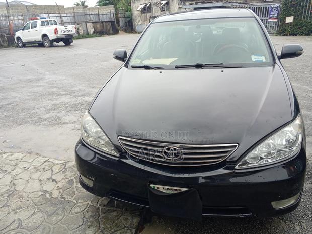 Toyota Camry LE V6 4dr Sedan (3.0L 6cyl 5A) 2005 Black