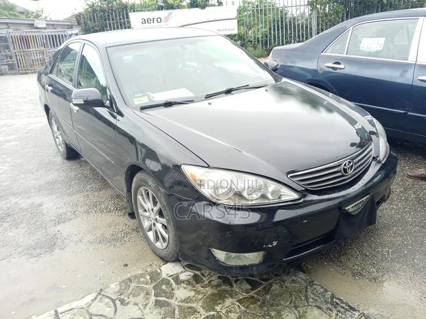Toyota Camry LE V6 4dr Sedan (3.0L 6cyl 5A) 2005 Black