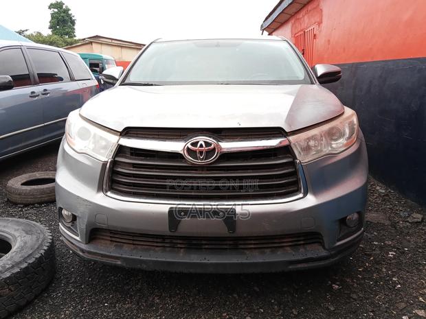 Toyota Highlander 2015 Silver