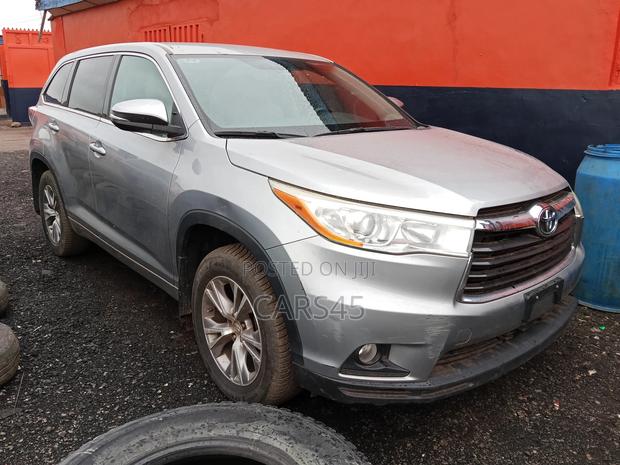 Toyota Highlander 2015 Silver
