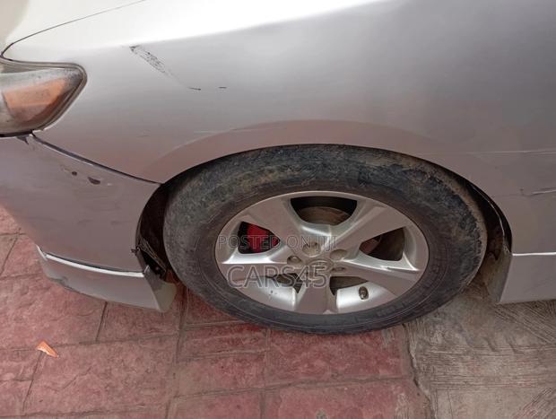 Toyota Corolla 2012 Silver