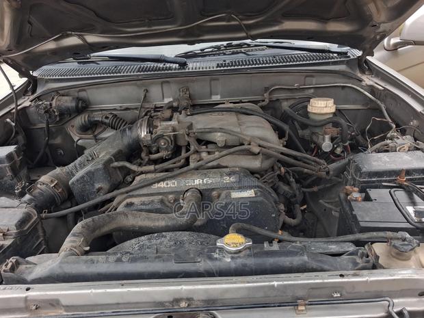 Toyota 4-Runner 2002 Gray