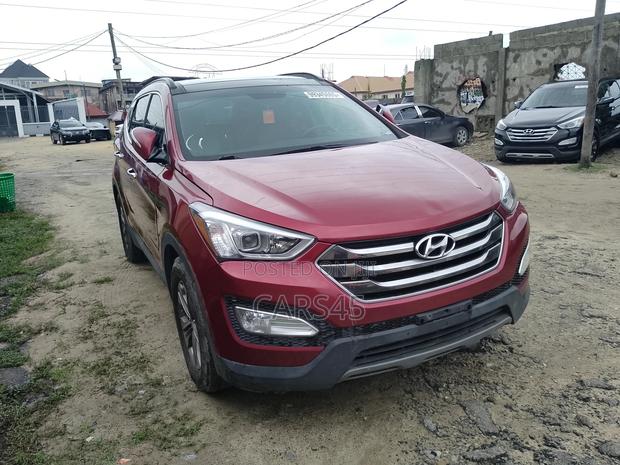 Hyundai Santa Fe 2015 Red