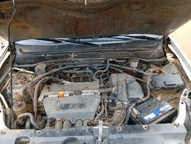 Honda CR-V 2.0i ES Automatic 2002 Silver