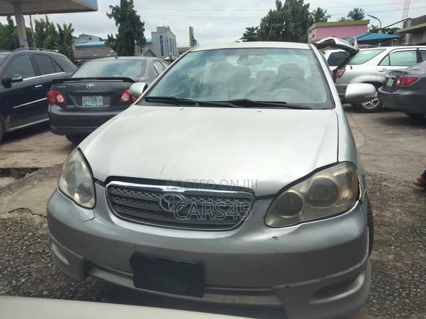 Toyota Corolla 2005 Silver
