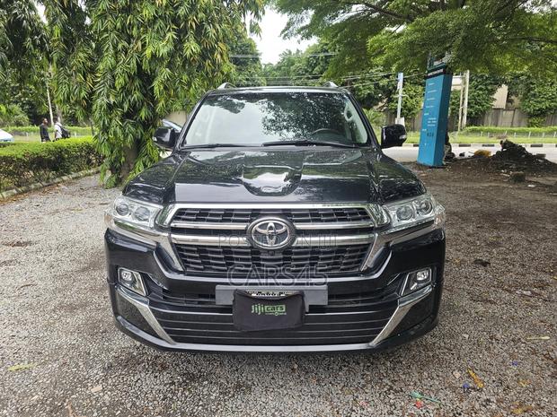 Toyota Land Cruiser 2021 Black