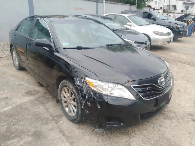 Toyota Camry 2011 Black