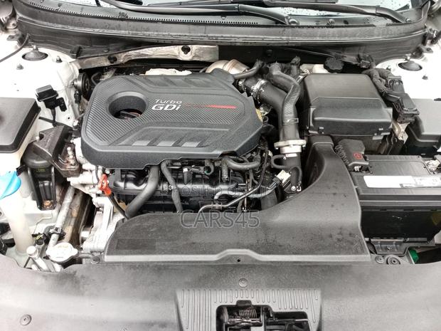 Hyundai Sonata Limited 2.0T 4dr Sedan (2.0L 4cyl Turbo 6A) 2015 Silver