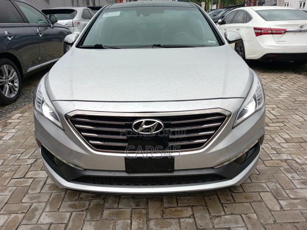 Hyundai Sonata Limited 2.0T 4dr Sedan (2.0L 4cyl Turbo 6A) 2015 Silver