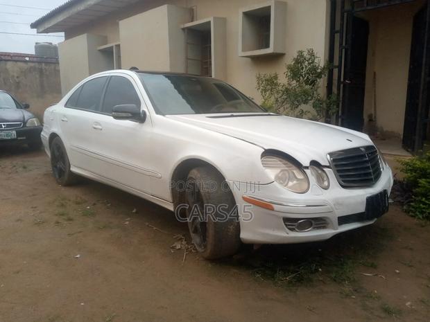 Mercedes-Benz E350 2007 White