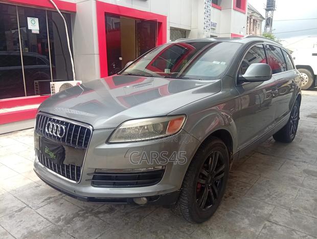 Audi Q7 2009 Off white