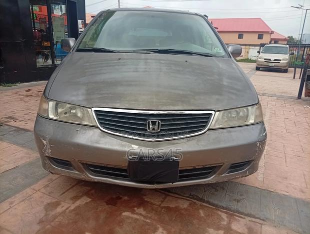 Honda Odyssey 2000 Gray