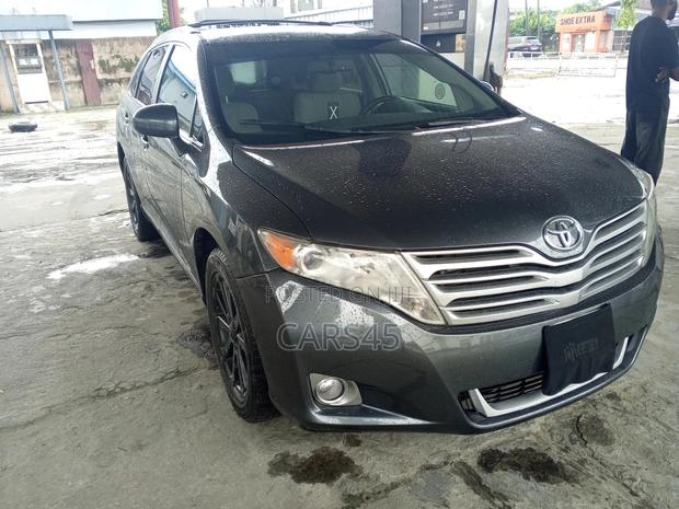 Toyota Venza Limited 2010 Gray