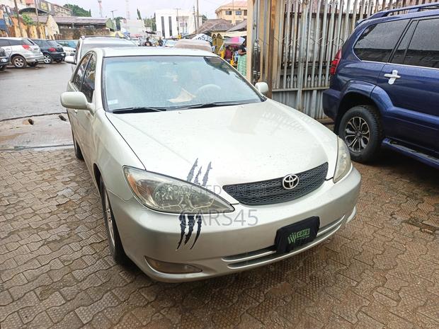 Toyota Camry 2003 Silver