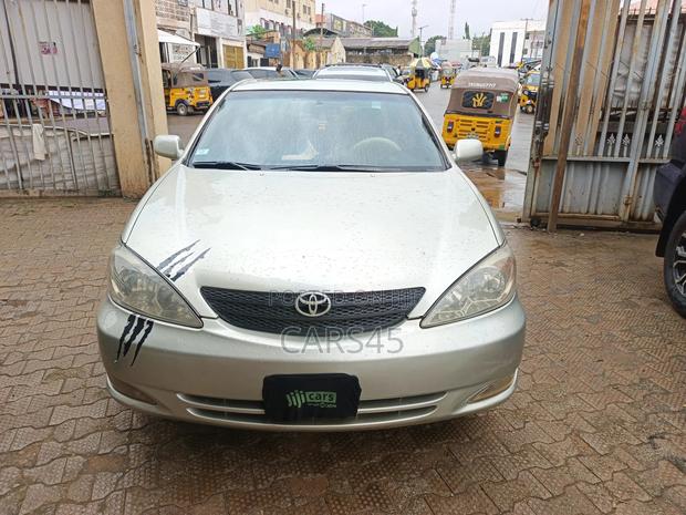 Toyota Camry 2003 Silver