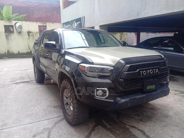 Toyota Tacoma 2019 Black