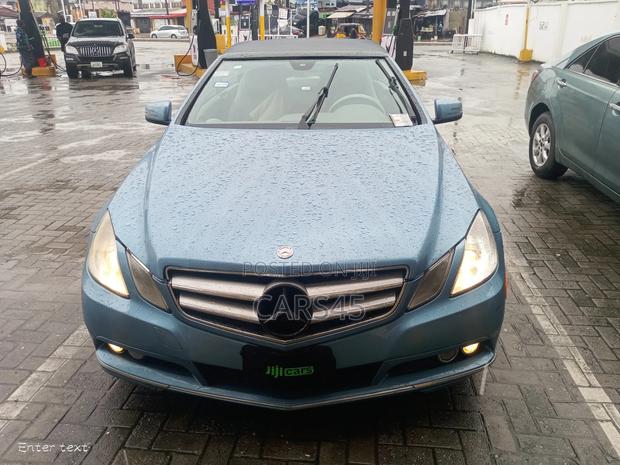 Mercedes-Benz E350 2011 Blue
