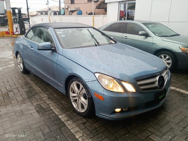 Mercedes-Benz E350 2011 Blue
