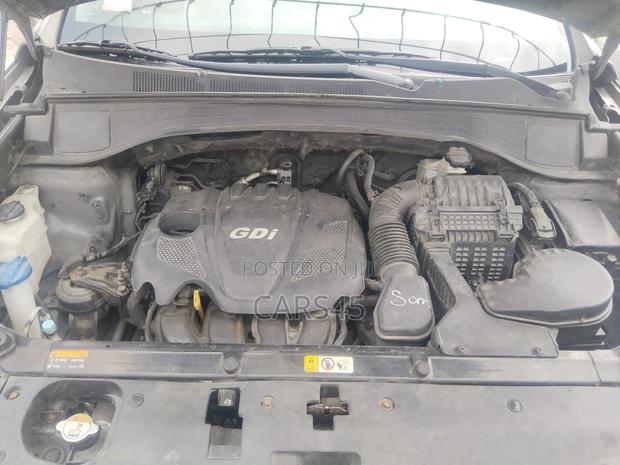 Hyundai Santa Fe 2013 Gray