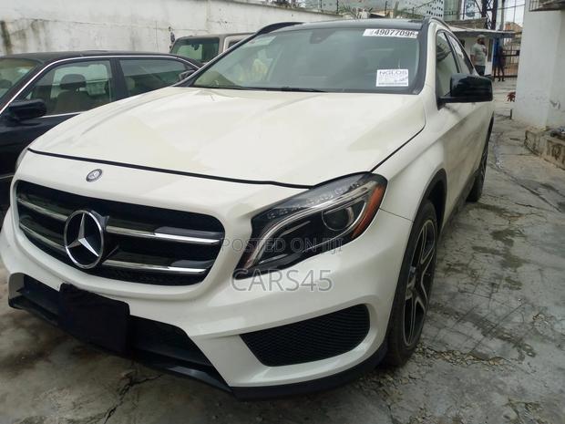 Mercedes-Benz GLA 250 2017 White