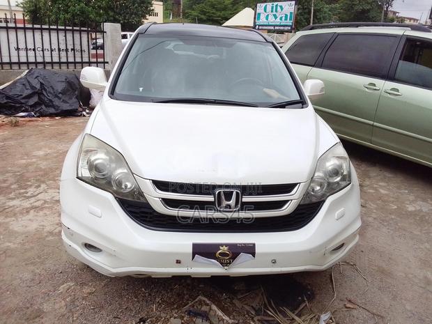 Honda CR-V 2010 White