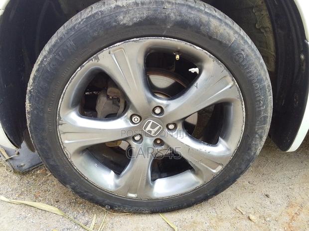 Honda CR-V 2010 White