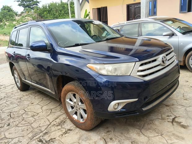 Toyota Highlander 2012 Blue